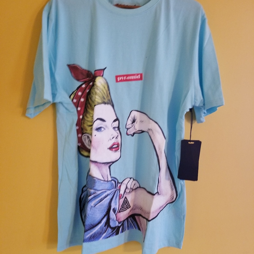 Tee shirt